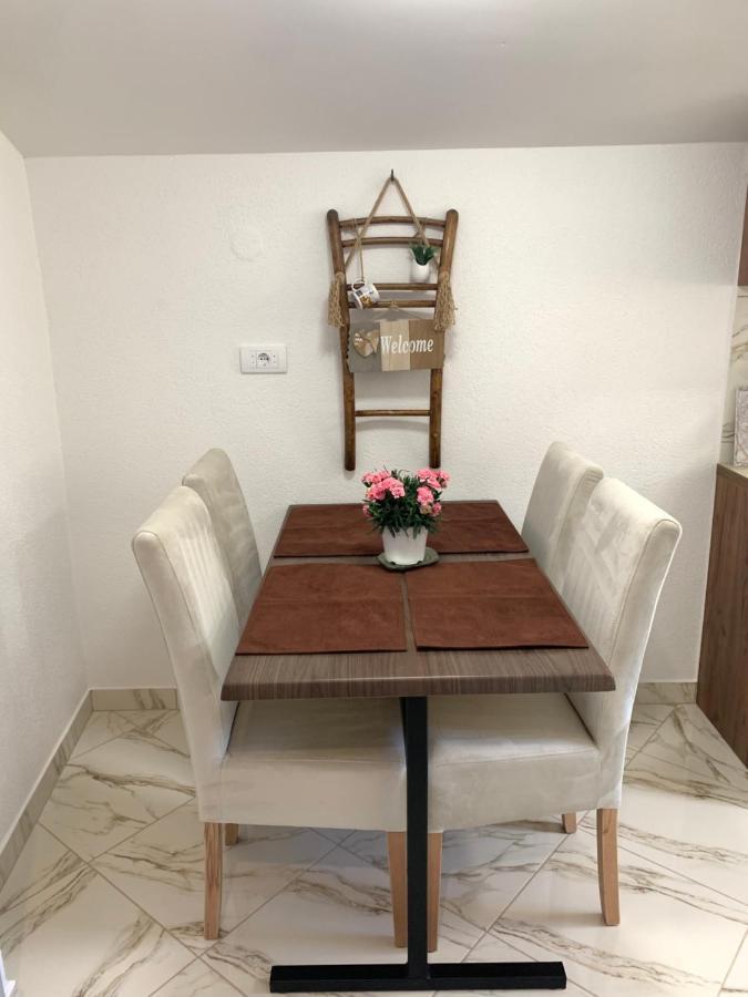 Markovic Village Apartments ウルツィニ エクステリア 写真